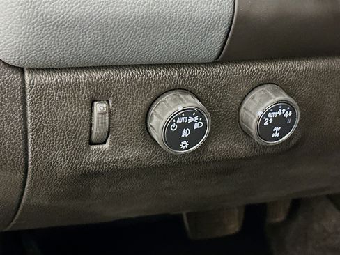 Used 2018 Chevrolet Colorado Z71 AWD/4WD image 17
