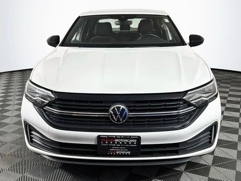 Used 2024 Volkswagen Jetta Sport FWD image 2