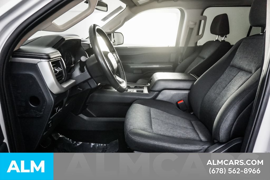 Used 2024 Ford Expedition XLT RWD image 16