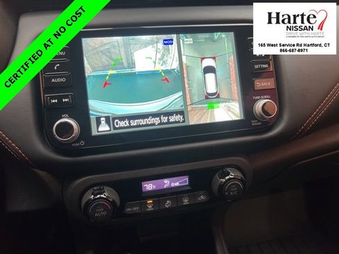 Used 2024 Nissan Kicks SR image 10