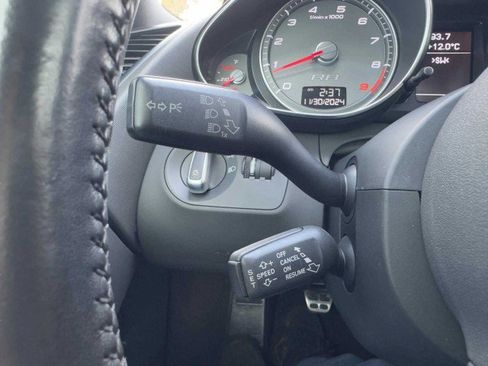 Used 2011 Audi R8 V8 image 26