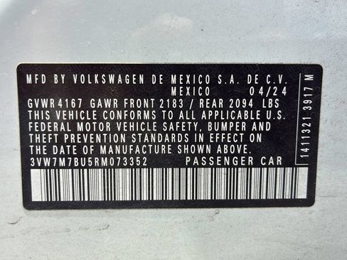 Used 2024 Volkswagen Jetta SE FWD image 38