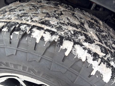 Used 2018 RAM 1500 Rebel w/ Luxury Group image 10