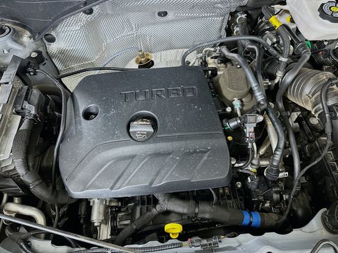 Used 2025 Buick Encore GX Preferred FWD image 32