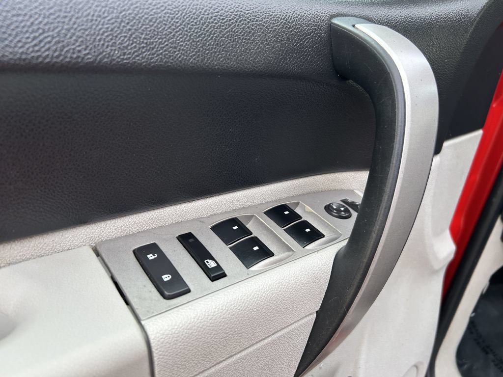 Used 2011 Chevrolet Silverado 1500 LT RWD image 4
