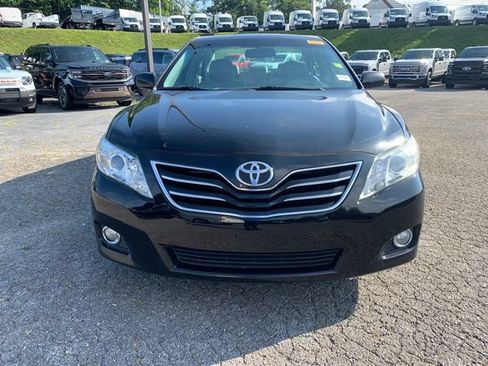 Used 2010 Toyota Camry XLE FWD image 3