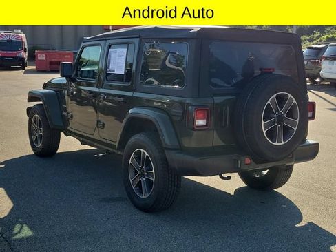 Used 2023 Jeep Wrangler Unlimited Sahara AWD/4WD image 6