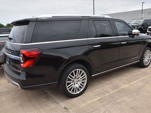Used 2023 Ford Expedition Max Platinum image 5