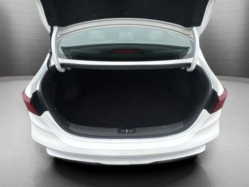 Used 2022 Kia Forte GT-Line FWD image 2
