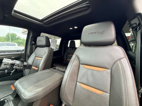 Used 2024 GMC Sierra 1500 AT4 w/ Technology Package AWD/4WD image 33