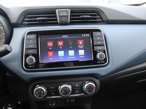 New 2025 Nissan Versa SV image 13