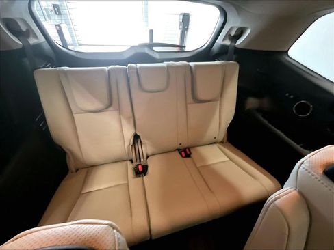 Used 2023 Subaru Ascent Limited w/ Technology Package image 17