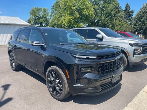 Used 2024 Chevrolet Traverse RS AWD/4WD image 2
