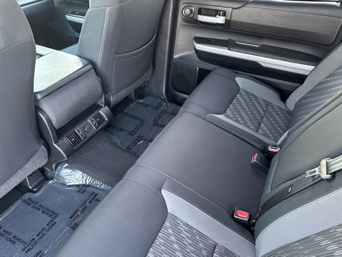 Certified 2018 Toyota Tundra SR5 image 11