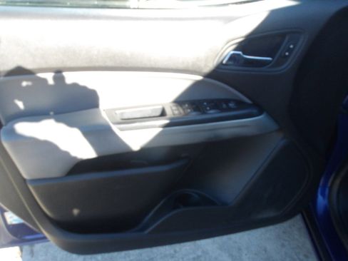 Used 2016 Chevrolet Colorado LT w/ LT Convenience Package image 18