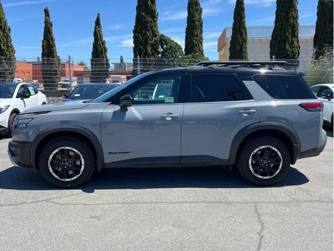Used 2023 Nissan Pathfinder Rock Creek AWD/4WD image 7