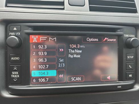 Used 2013 Toyota Corolla S image 17