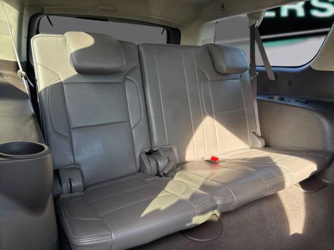 Used 2020 GMC Yukon XL Denali RWD image 25