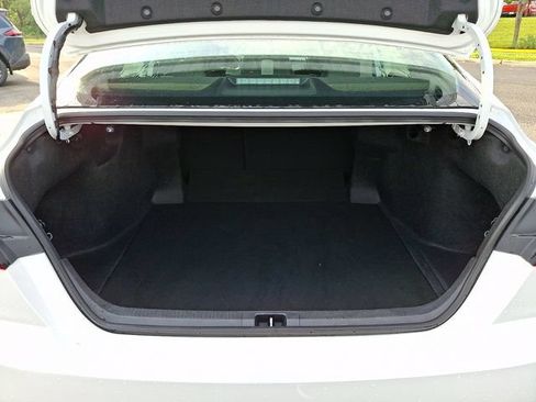 Used 2025 Toyota Camry SE FWD image 27