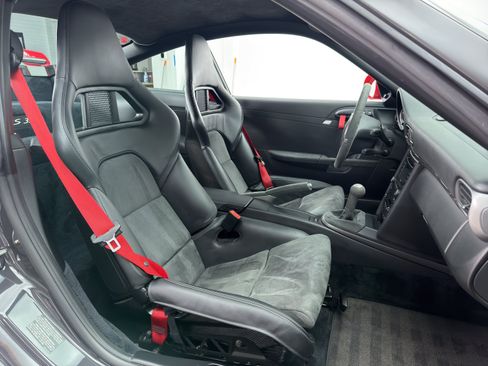 Used 2011 Porsche 911 GT3 RS RWD image 18