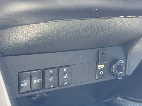 Used 2018 Toyota RAV4 Limited w/ All Weather Liner Package AWD/4WD image 12