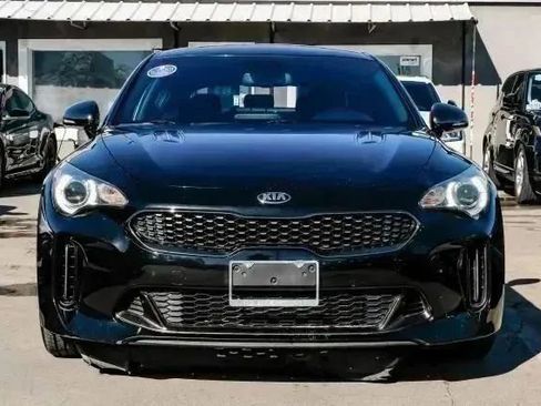 Used 2021 Kia Stinger GT-Line RWD image 4