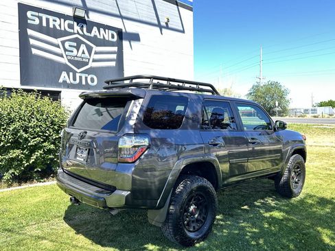 Used 2023 Toyota 4Runner TRD Off-Road Premium w/ Off Road Premium Plus Package AWD/4WD image 6