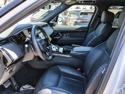 Used 2025 Land Rover Range Rover Sport Dynamic SE AWD/4WD image 19
