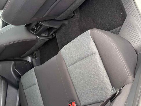 Used 2021 Nissan Rogue S AWD/4WD image 21