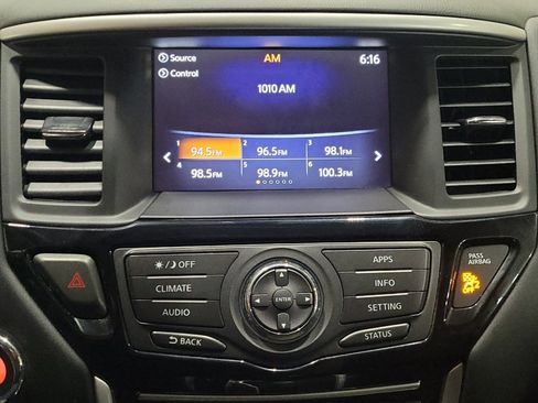 Used 2019 Nissan Pathfinder S AWD/4WD image 25