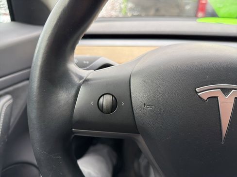 Used 2019 Tesla Model 3 Mid Range image 11