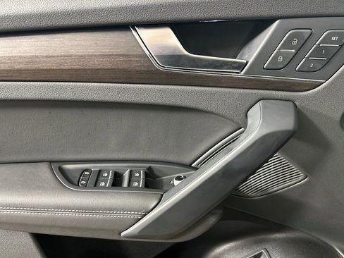 Used 2023 Audi Q5 2.0T Premium Plus w/ Premium Plus Package image 10