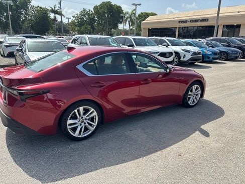 Used 2023 Lexus IS 300 w/ Comfort Package RWD image 6