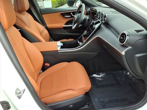 Used 2025 Mercedes-Benz C 300 4MATIC Sedan image 16