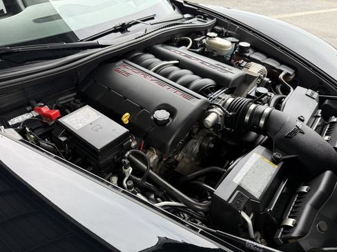 Used 2006 Chevrolet Corvette Convertible w/ 3LT w/ Preferred Equipment Group RWD image 56