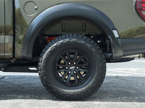 Used 2025 Ford F150 Raptor AWD/4WD image 41