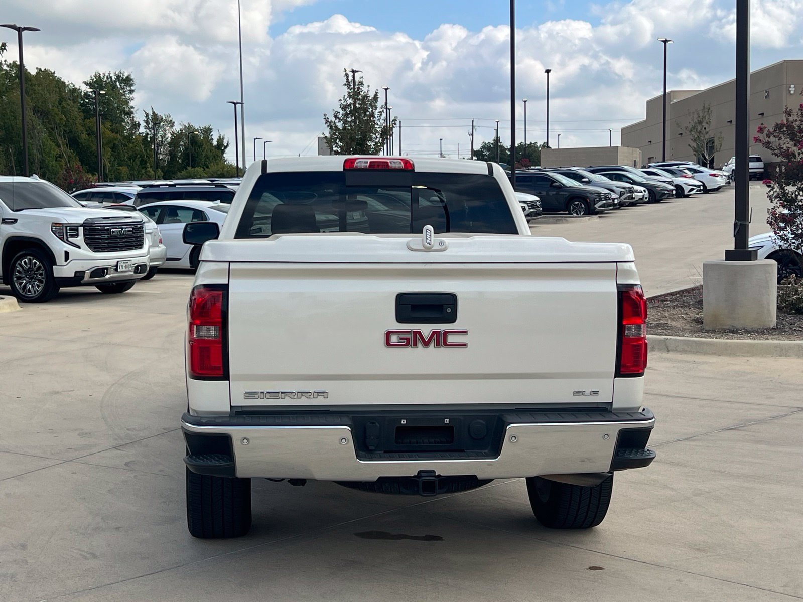 Used 2015 GMC Sierra 1500 SLE w/ Texas SLE Value Package RWD image 11