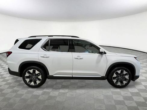New 2026 Honda Pilot Touring image 7