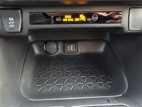 Certified 2025 Toyota RAV4 XLE image 19