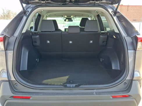 Used 2025 Toyota RAV4 XLE image 30