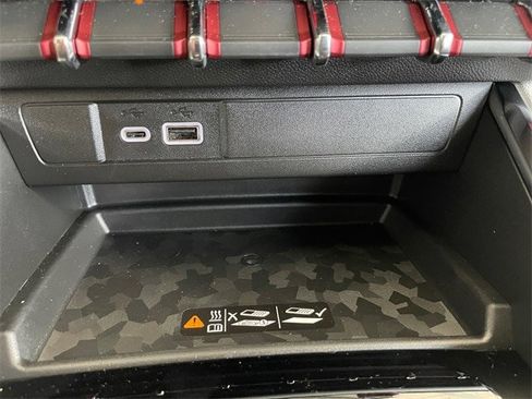 New 2025 GMC Canyon AT4 w/ AT4X Package image 21