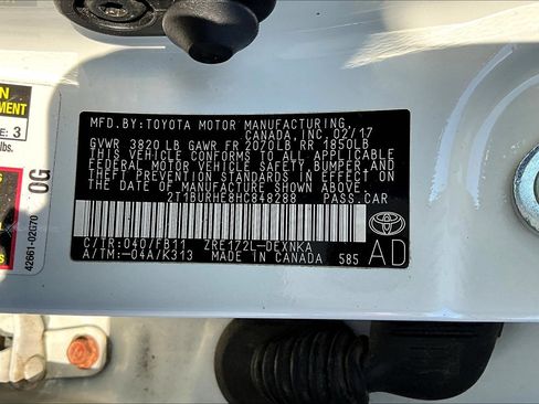 Used 2017 Toyota Corolla LE FWD image 17