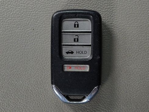 Used 2019 Honda Accord LX image 32