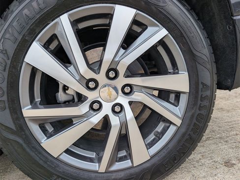 Used 2023 Chevrolet Equinox LT image 7