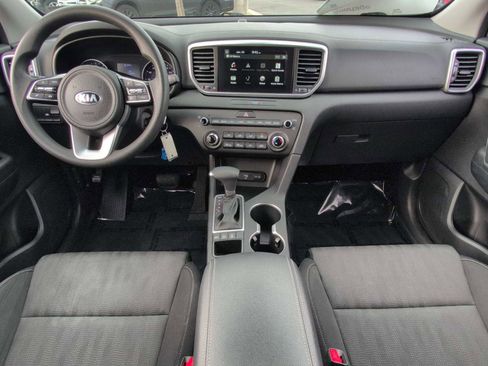 Used 2020 Kia Sportage LX image 16