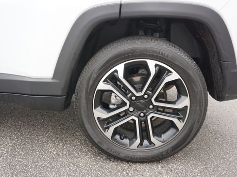 Used 2022 Jeep Compass Limited image 6