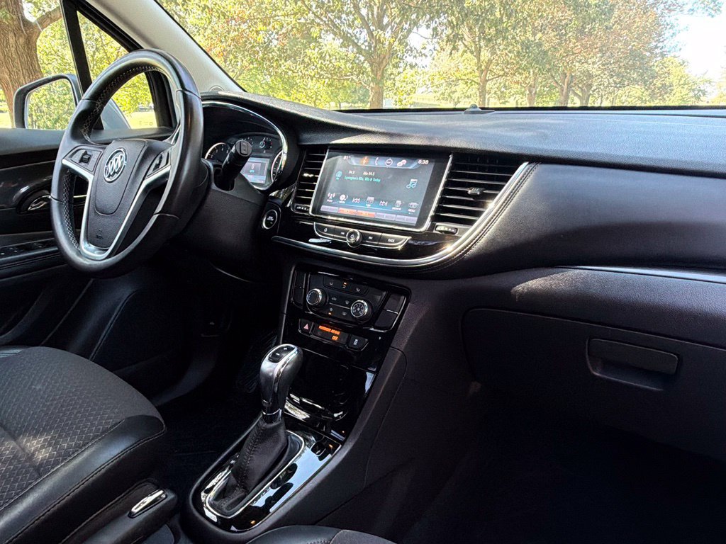Used 2020 Buick Encore Preferred w/ LPO, Road Trip Package FWD image 33