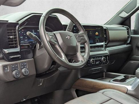 Used 2024 Chevrolet Silverado 3500 High Country w/ Technology Package AWD/4WD image 9