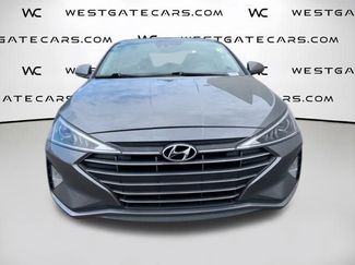 Used 2019 Hyundai Elantra SEL video 4