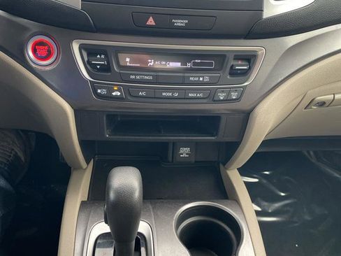 Used 2016 Honda Pilot LX image 23